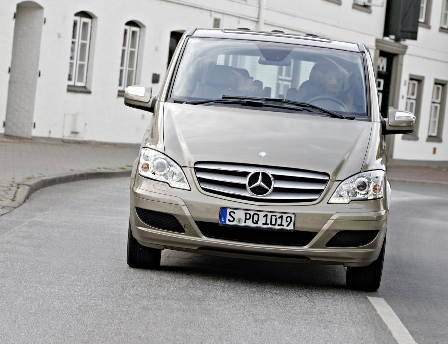  Mercedes-Benz Viano 2011 года  (фото 61 из 140)